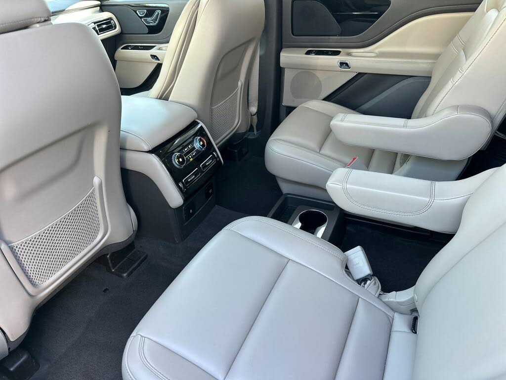 2023 Lincoln Aviator Standard AWD