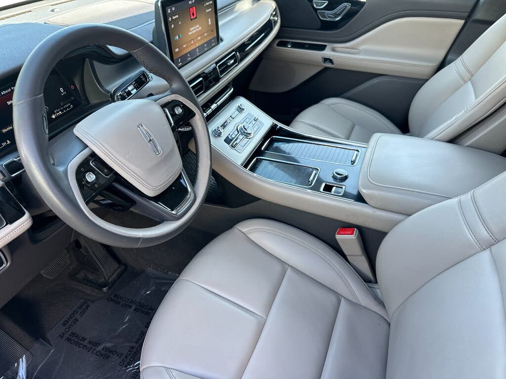 2023 Lincoln Aviator Standard AWD