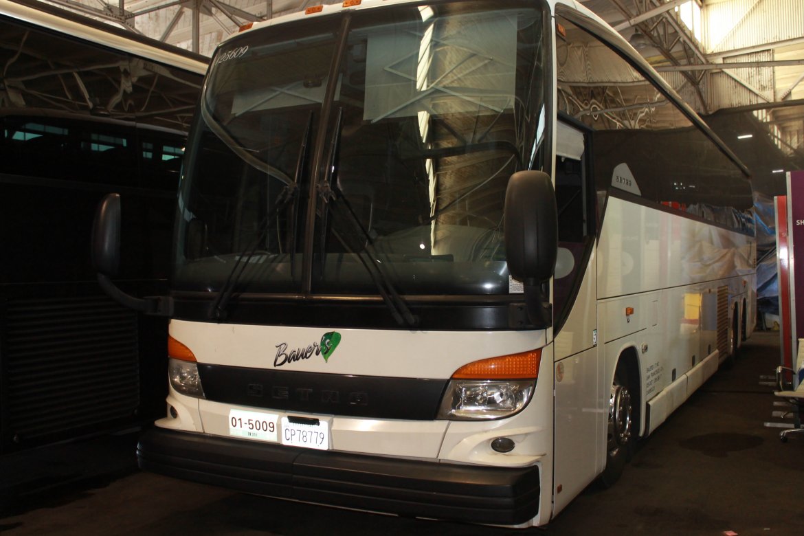 Premium 2012 Setra Coach 407 CC Charter Bus with Detroit Diesel Engine