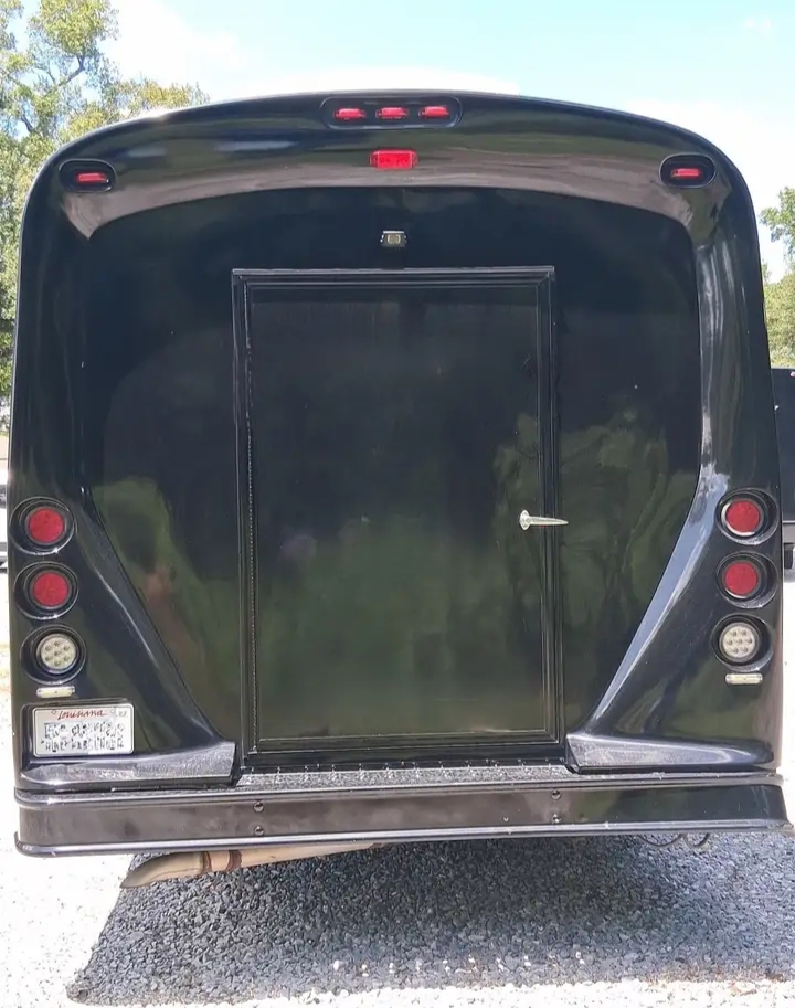 2016 Ford E-450 Limo Bus