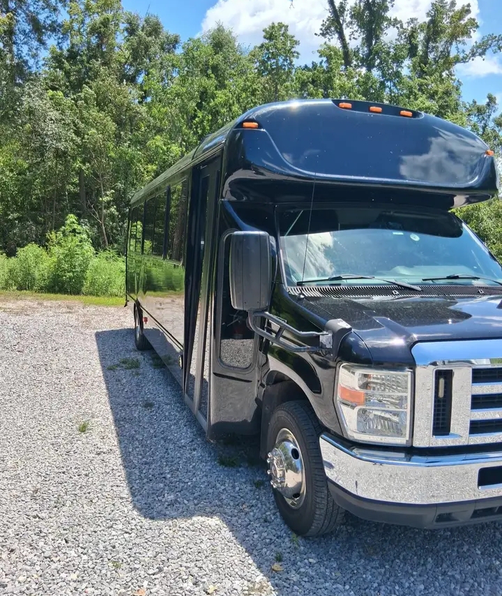 2016 Ford E-450 Limo Bus