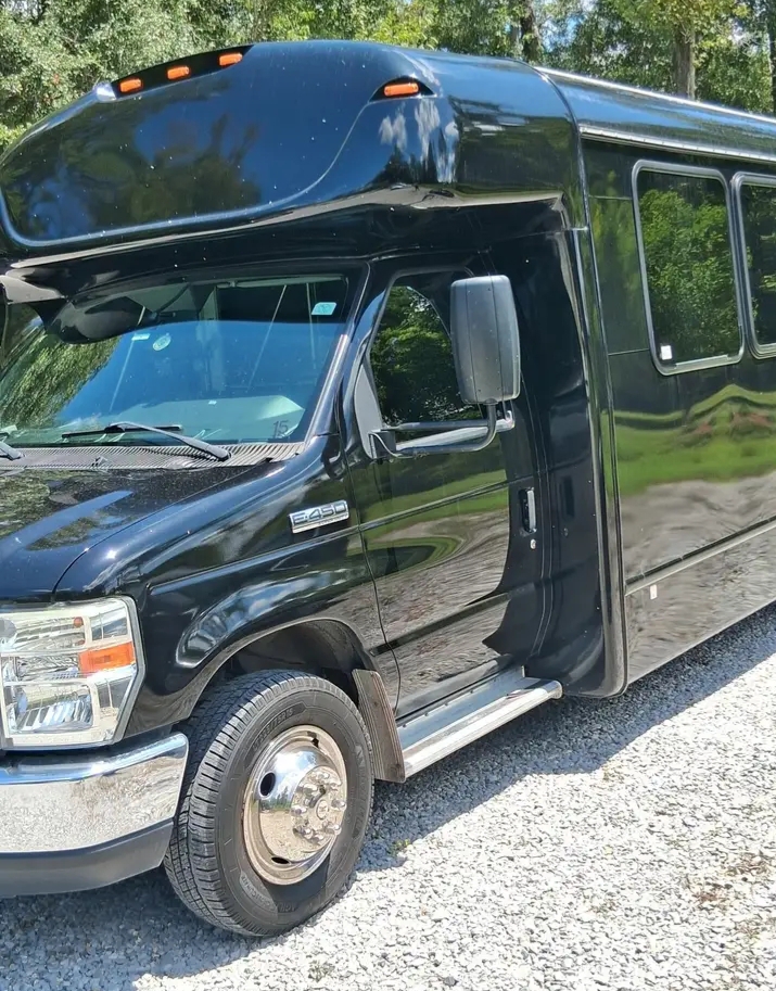 2016 Ford E-450 Limo Bus