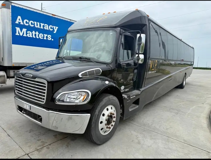 2016 Freightliner M2 Shuttle Bus