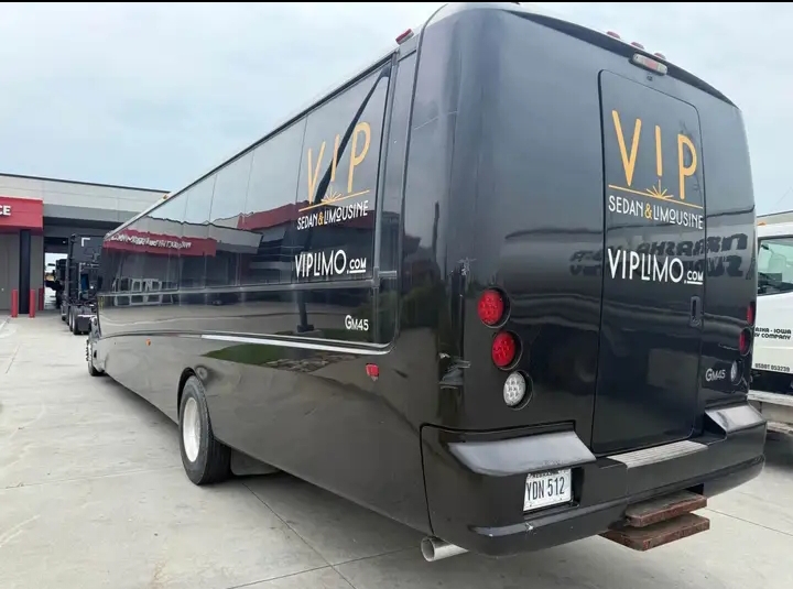 2016 Freightliner M2 Shuttle Bus