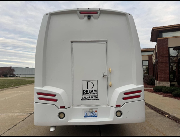 2016 Ford F-650 Limo Bus