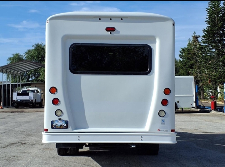2019 Ford E-350 Shuttle Bus