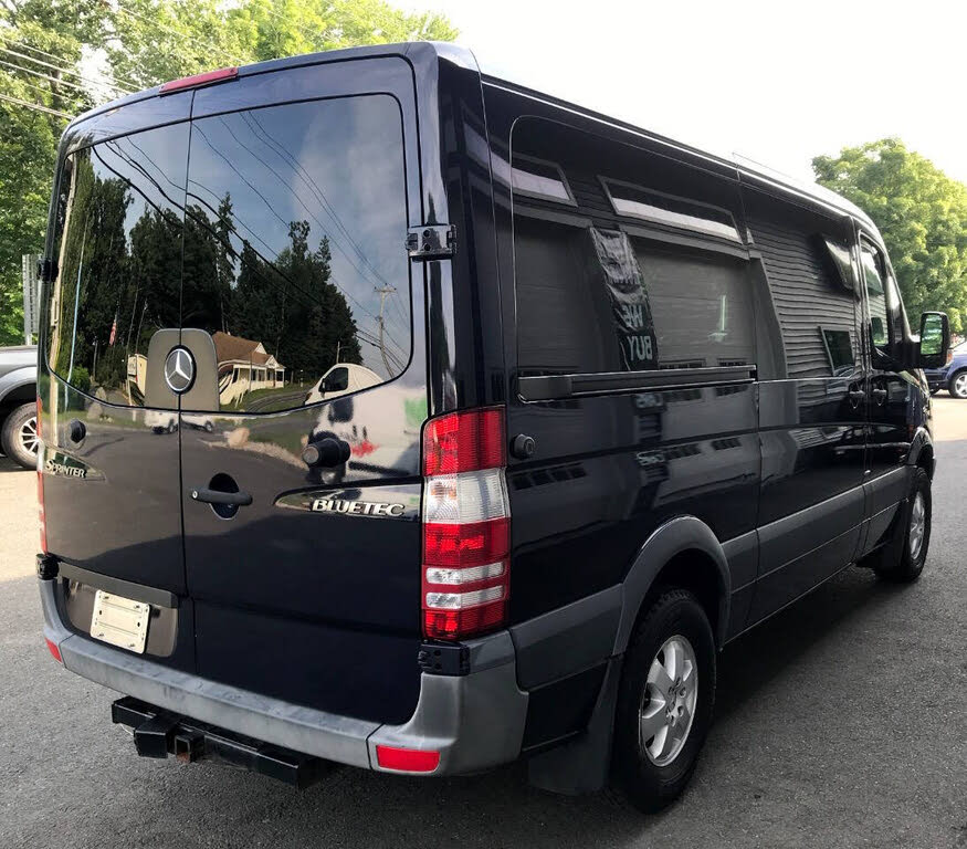 2011 Mercedes-Benz Sprinter 2500 – Spacious Passenger Van