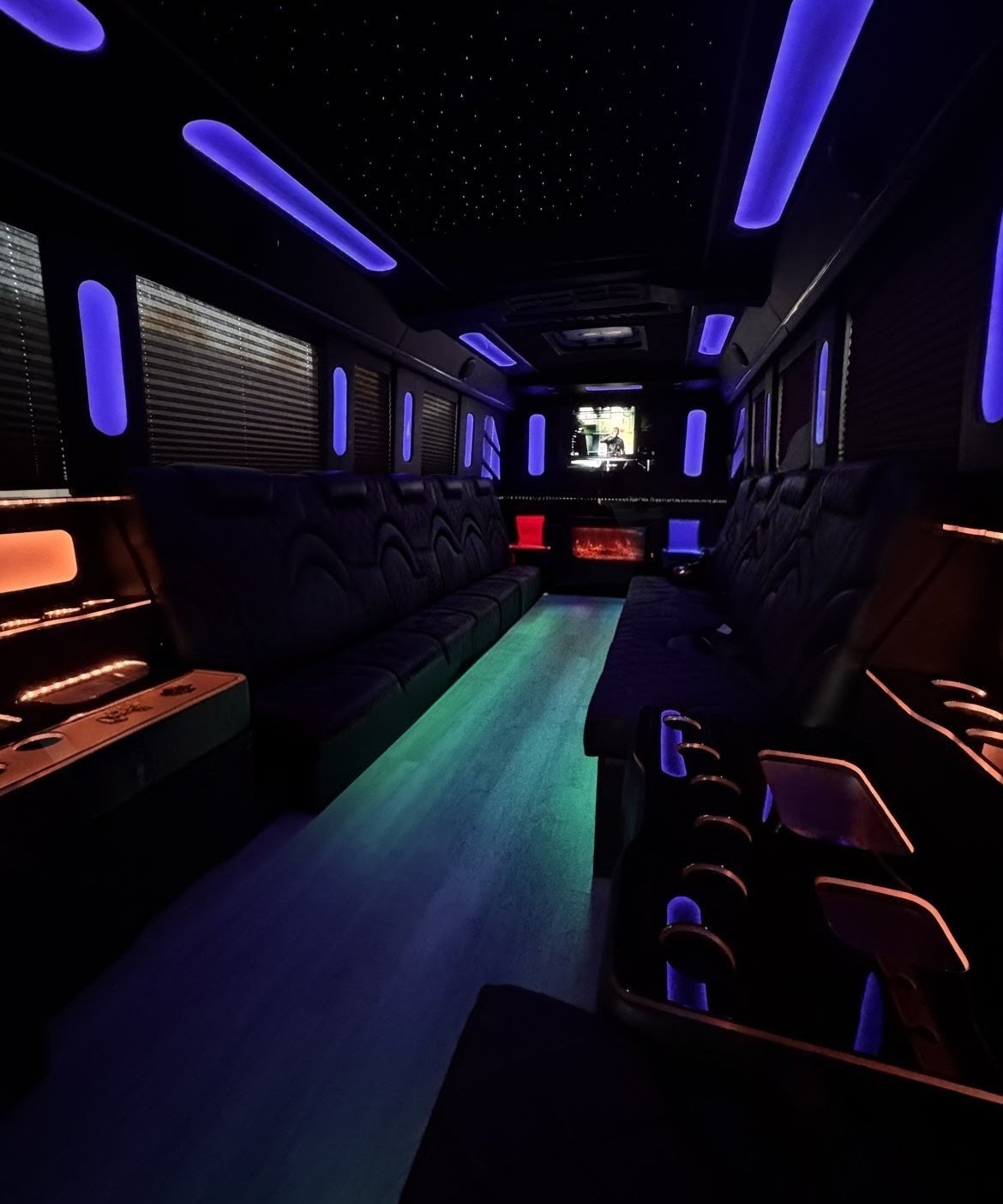 2020 Freightliner S3 -Limo Bus