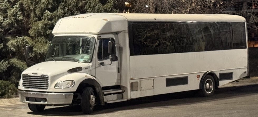 2020 Freightliner S3 -Limo Bus