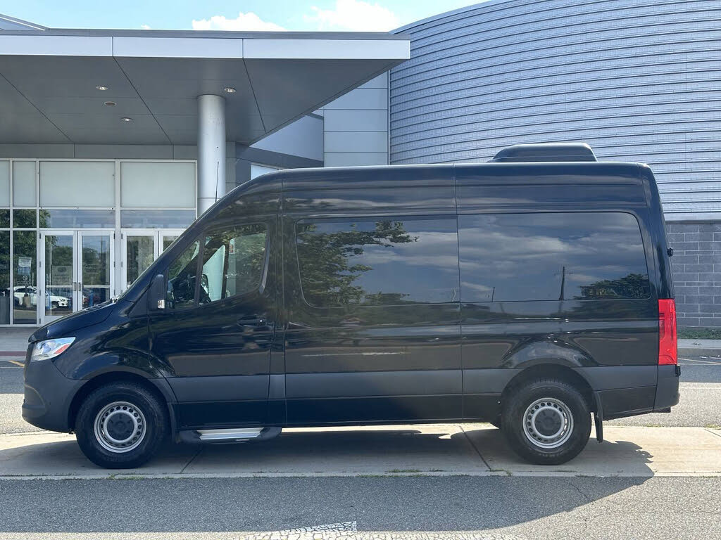 2022 Mercedes-Benz Sprinter 2500 RWD – Spacious Van