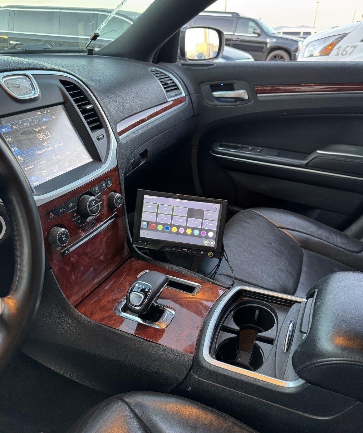 2014 Chrysler 300- Limo