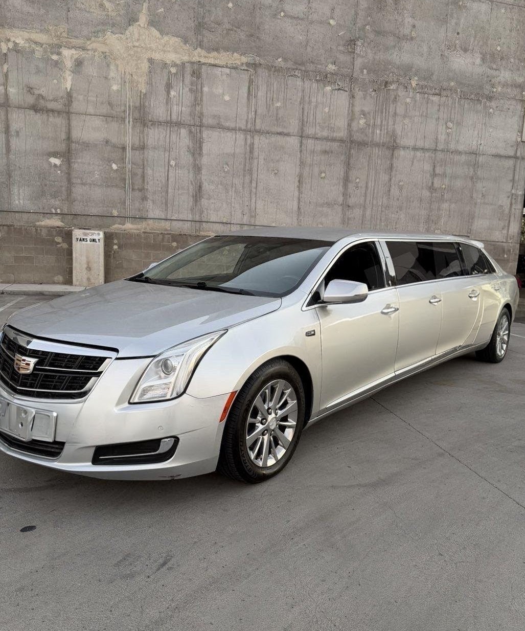 2017 Cadillac XTS – Premium Luxury Limo