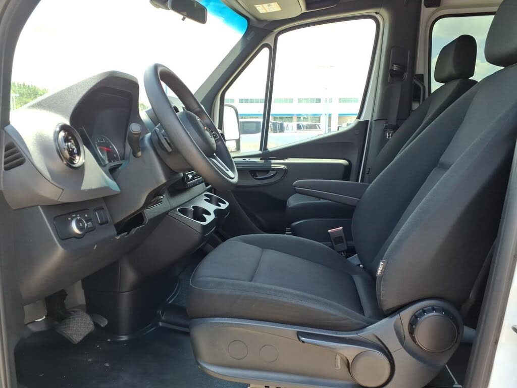 Reliable 2024 Mercedes-Benz Sprinter 2500 Passenger Van