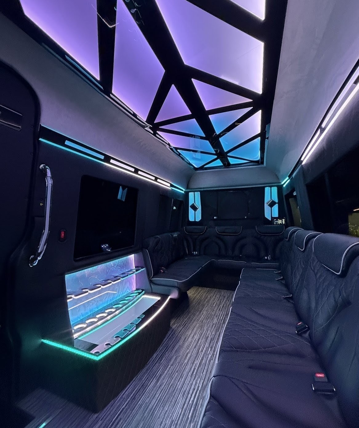 Premium 2025 Mercedes-Benz Sprinter 170EXT Executive Limo Van