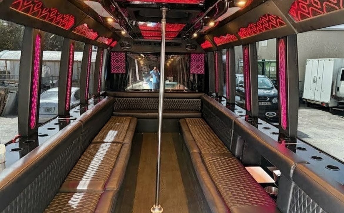Luxury 2018 Ford F550 Limo Bus with Premium Interior