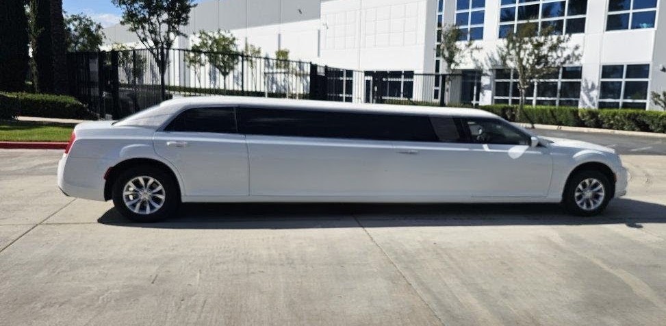 2015 Chrysler 300 Limousine