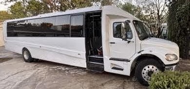 2020 Freightliner M2 Supercoach XL – Premium Shuttle Bus