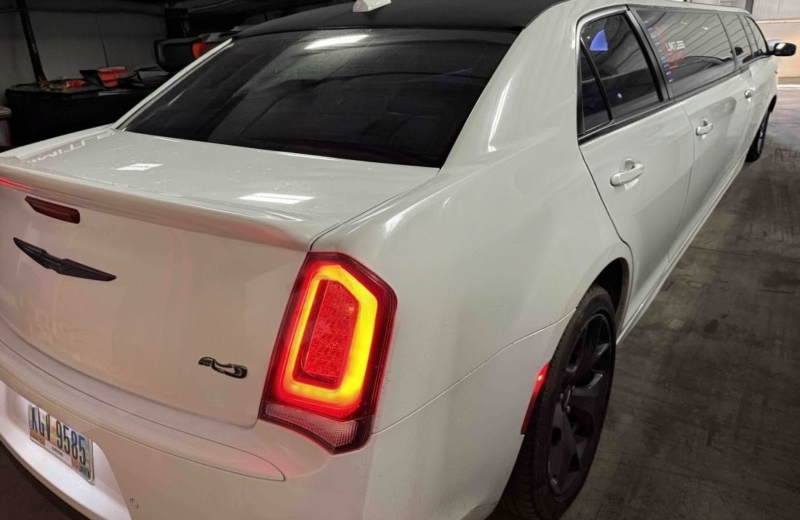 2021 Chrysler 300 Stretch Limousine
