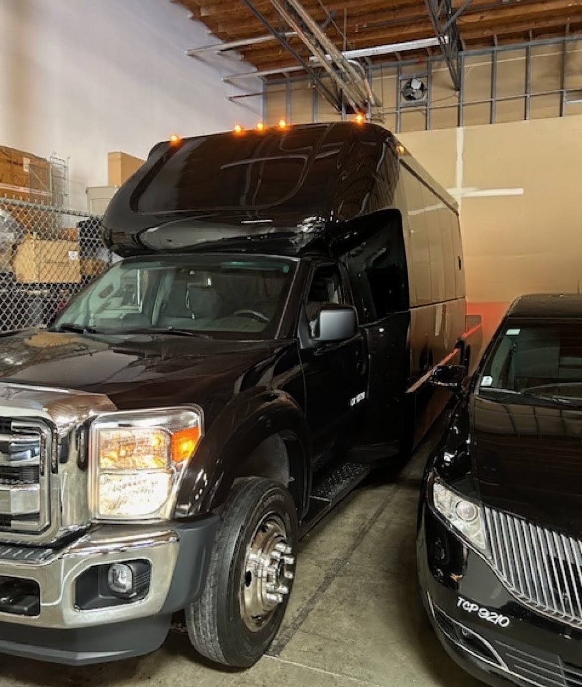 Well-Maintained 2012 Ford F550 Executive Shuttle Bus