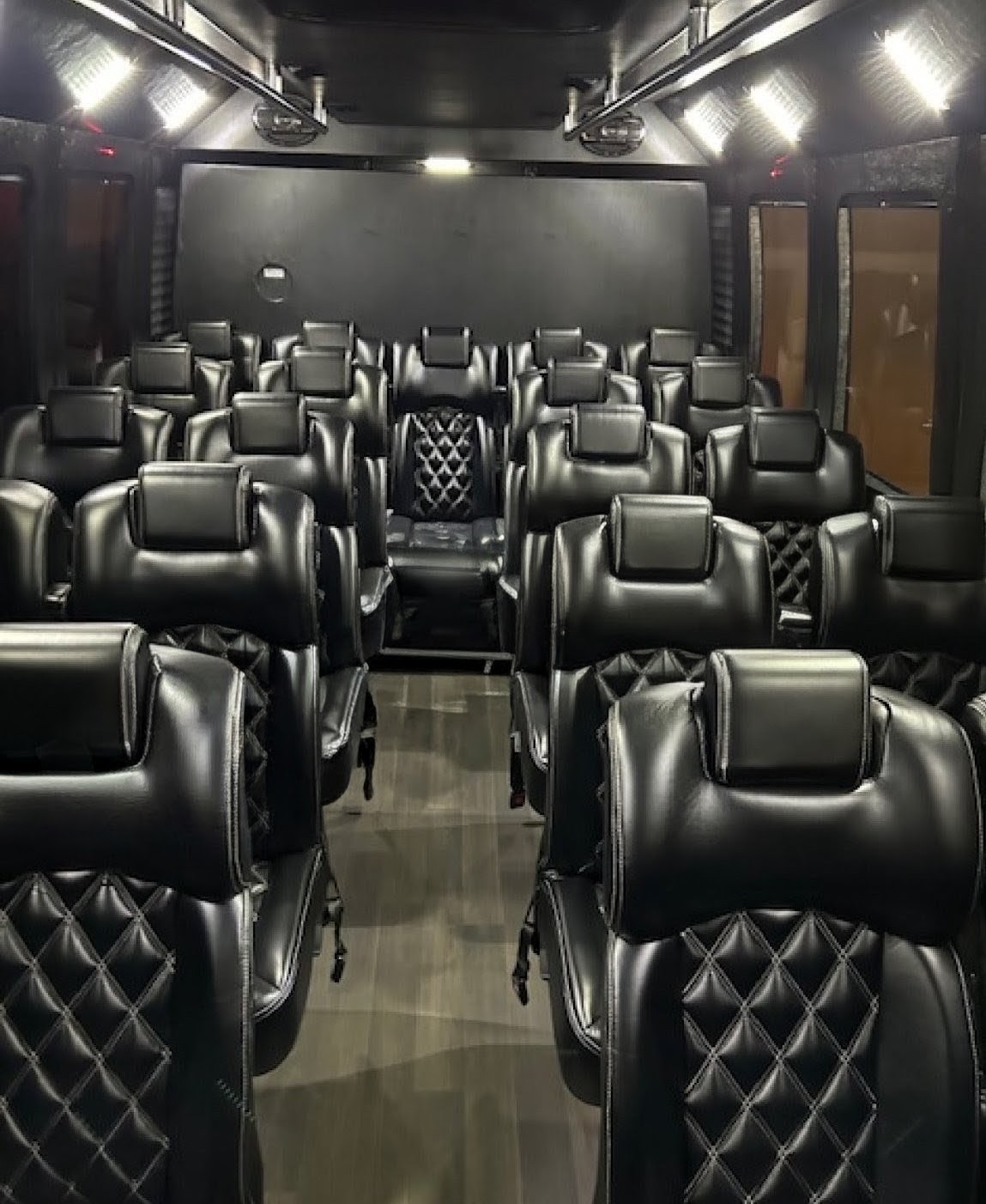 Well-Maintained 2012 Ford F550 Executive Shuttle Bus