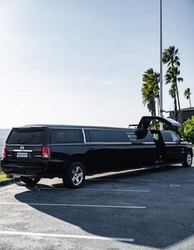 Luxury 20-Passenger 2017 GMC Denali Limousine – Excellent Condition