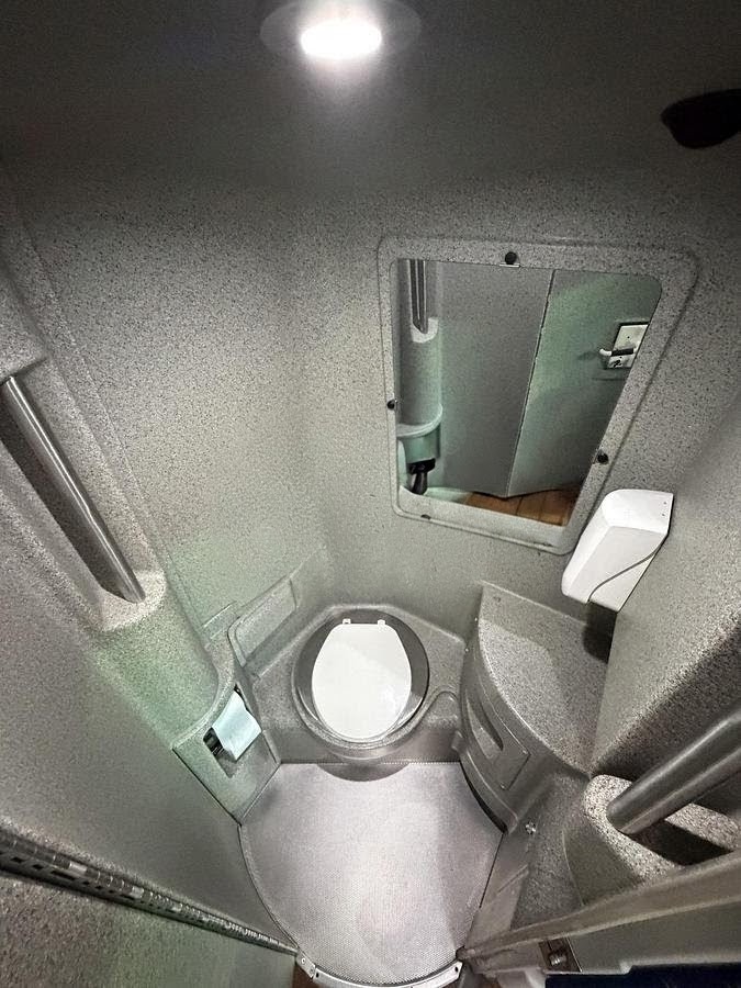 2015 MCI J4500 Charter Bus