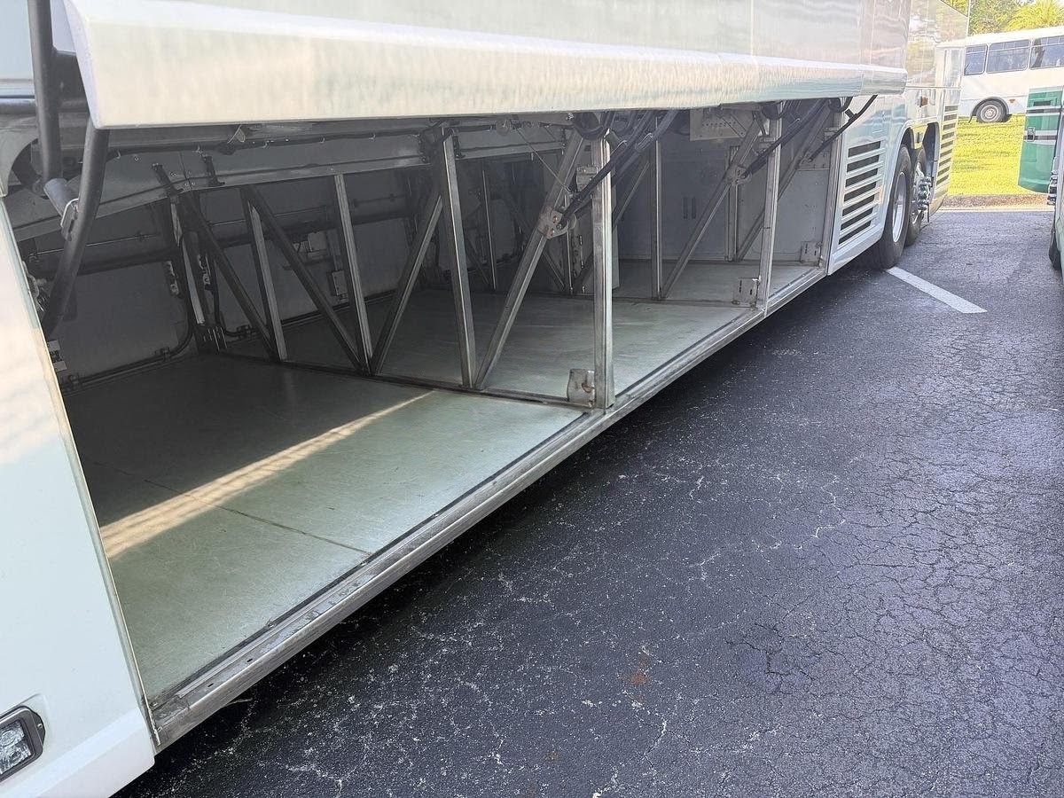 2015 MCI J4500 Charter Bus