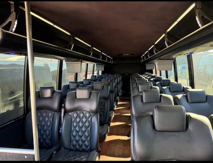 2013 Ford F-650 Shuttle Bus