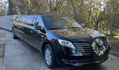 2015 Lincoln MKT Luxury Limousine with V6 Engine