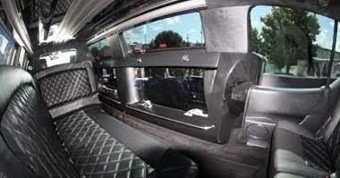 Luxury 10-Passenger 2018 Lincoln MKT SUV Stretch Limousine