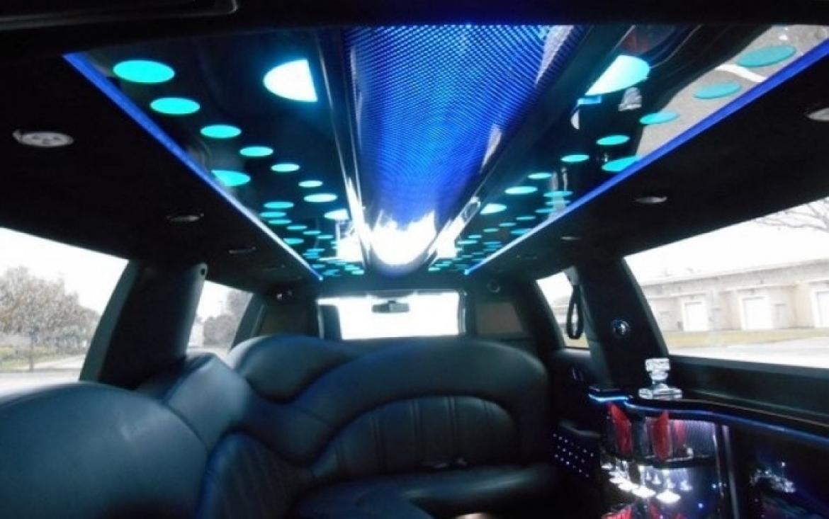 2015 Lincoln MKT SUV Stretch Limo