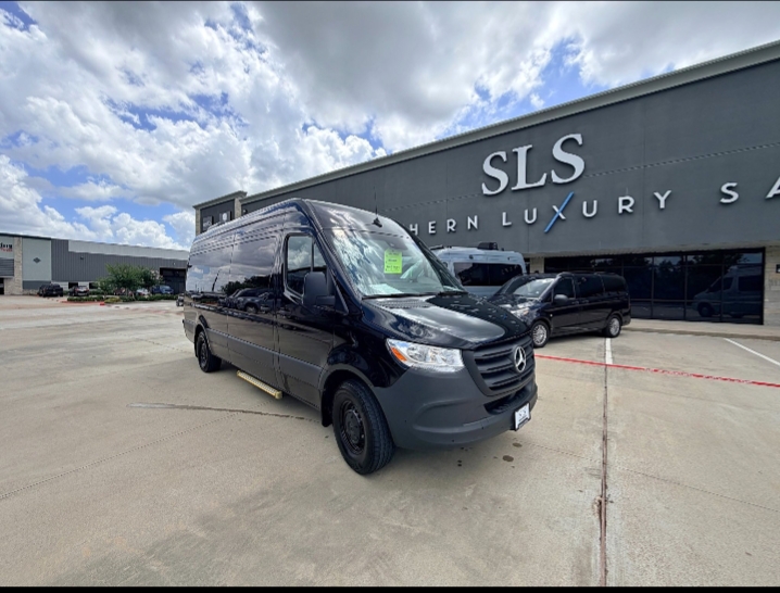 2024 Mercedes Benz Sprinter