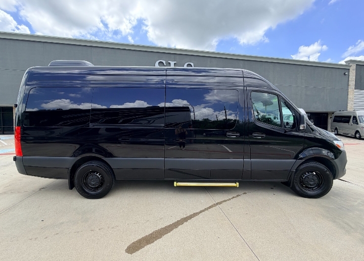 2024 Mercedes Benz Sprinter