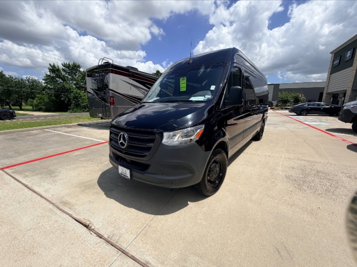 2024 Mercedes Benz Sprinter
