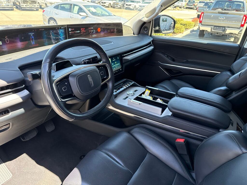 2025 Lincoln Navigator Reserve 4WD