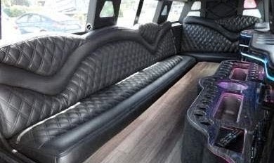 2017 Springfield Coach Dodge Durango Limousine – Luxury SUV Stretch