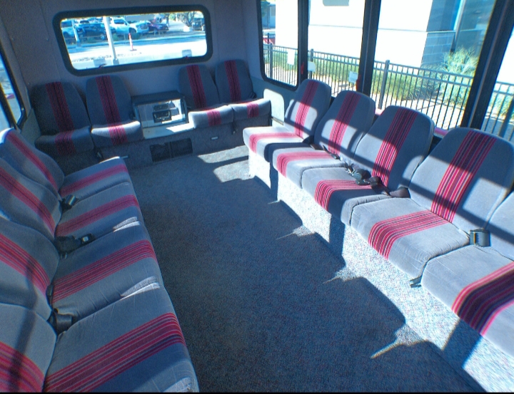 2007 Ford E-350 Shuttle Bus