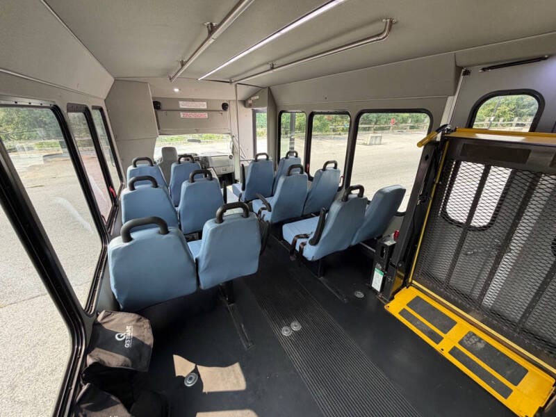 2020 Ford E-350 ADA Wheelchair Shuttle Bus