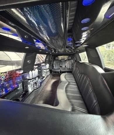 Luxury 2014 Lincoln MKT Stretch Limousine – 10 Passenger