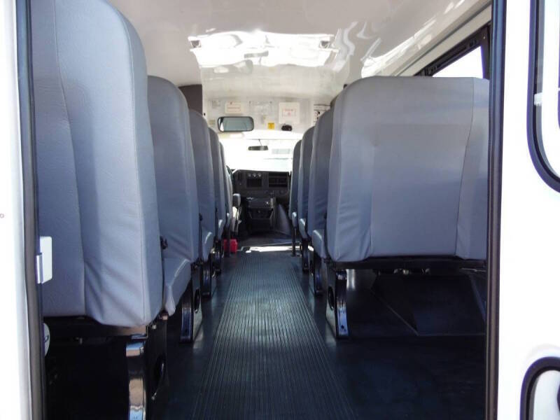 2018 Chevrolet Express 3500 Shuttle Bus