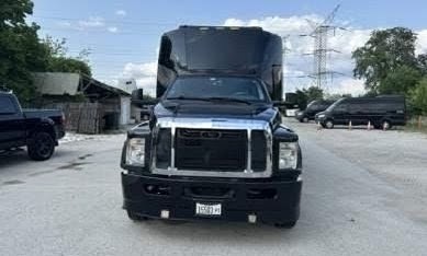2019 Ford F-750 50-Passenger Shuttle Bus – New Engine & Turbo