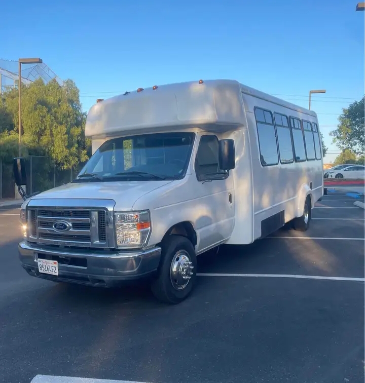 2012 Ford E-450 Limo Bus