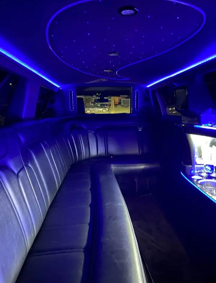 2016 Lincoln MKT Limousine