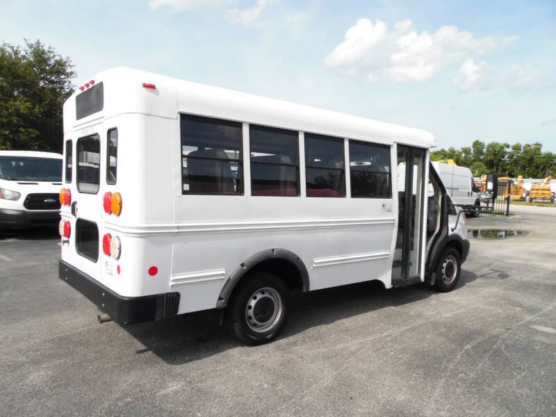 2015 Ford Transit Passenger Van