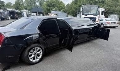 2018 Chrysler 300 Stretch Limousine – Loaded with Premium Features