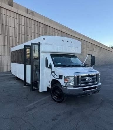 Well-Maintained 2017 Ford E-450 Passenger Shuttle Bus