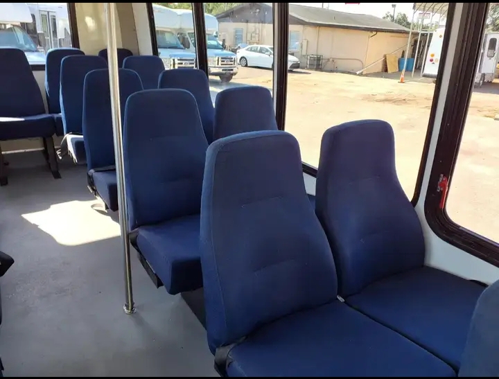 2016 Ford F-550 Shuttle Bus