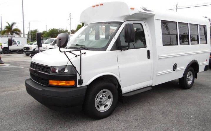 2019 Chevrolet Express 3500 Shuttle Bus