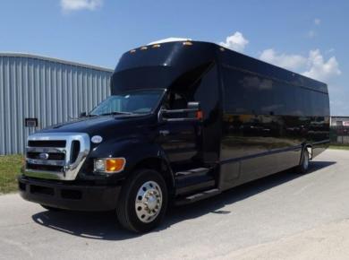 Reliable 37-Passenger 2011 Ford F650 Shuttle Bus