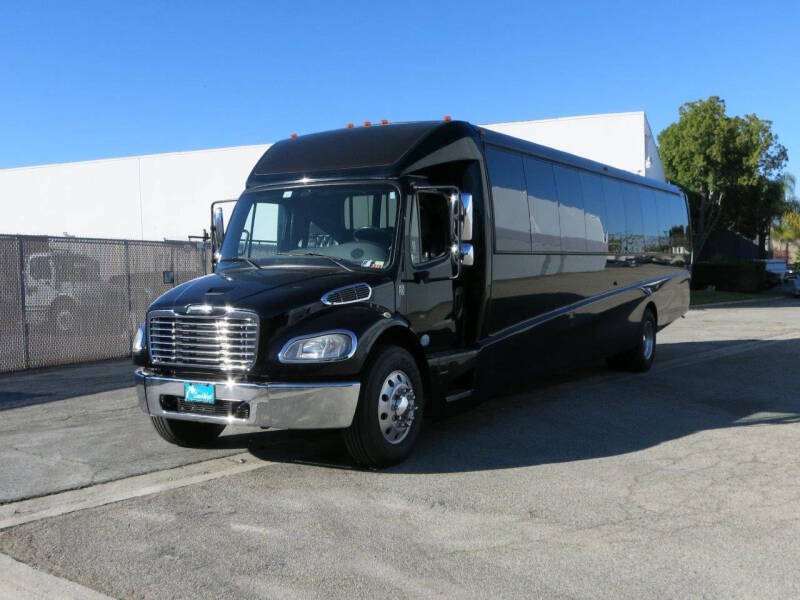 2014 Freightliner M2 106 Luxury Limo Bus